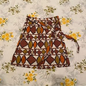 BCBG MaxAzria Size 0 Patterned Skirt